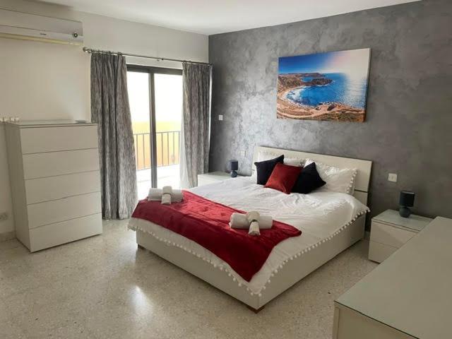 Spacious 3 Bedroom Apartment In The Heart Of St Julians San Ġiljan Exterior foto