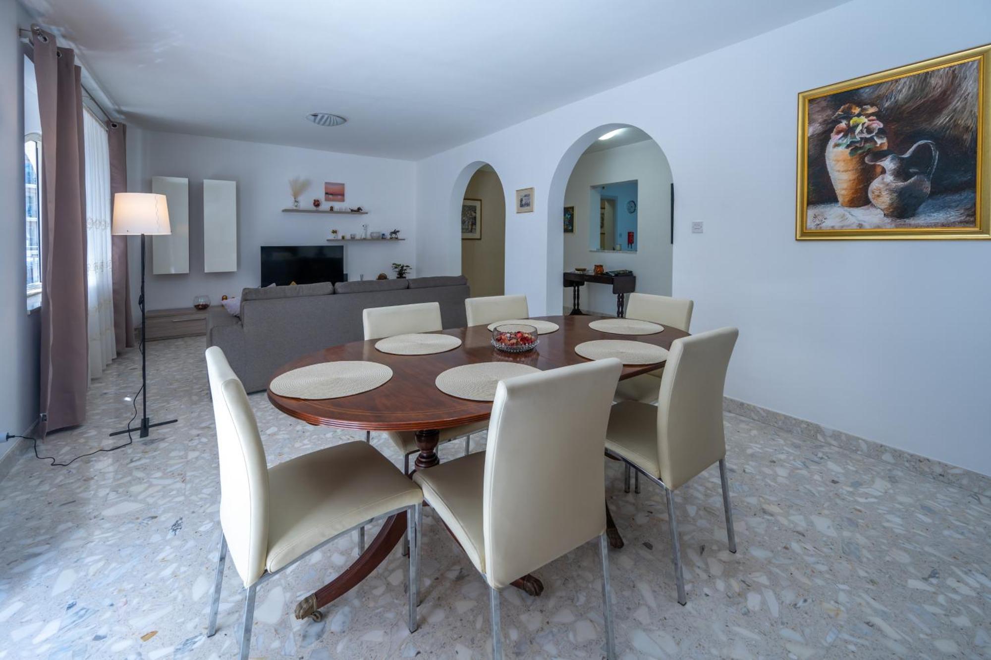 Spacious 3 Bedroom Apartment In The Heart Of St Julians San Ġiljan Exterior foto