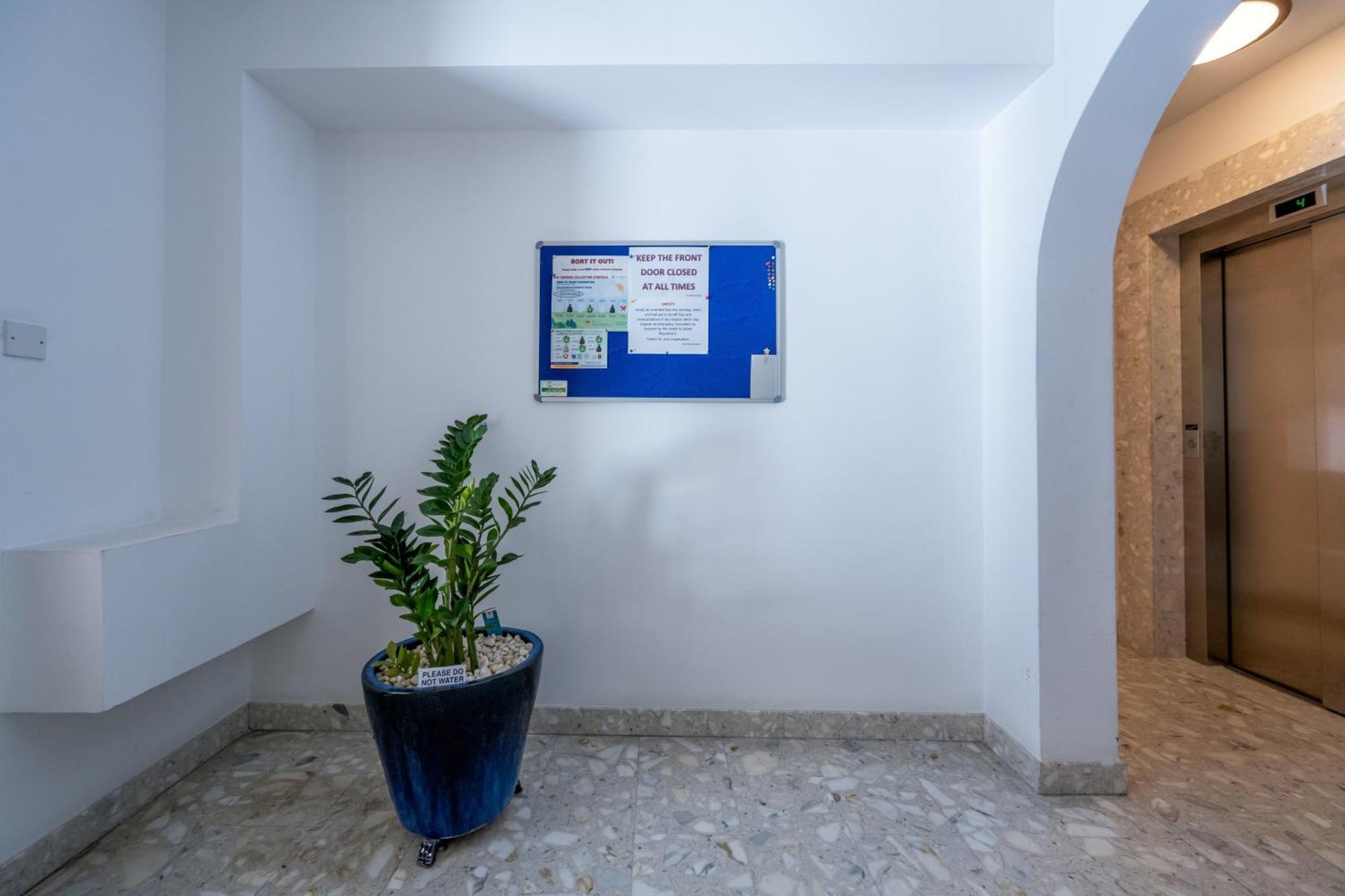 Spacious 3 Bedroom Apartment In The Heart Of St Julians San Ġiljan Exterior foto