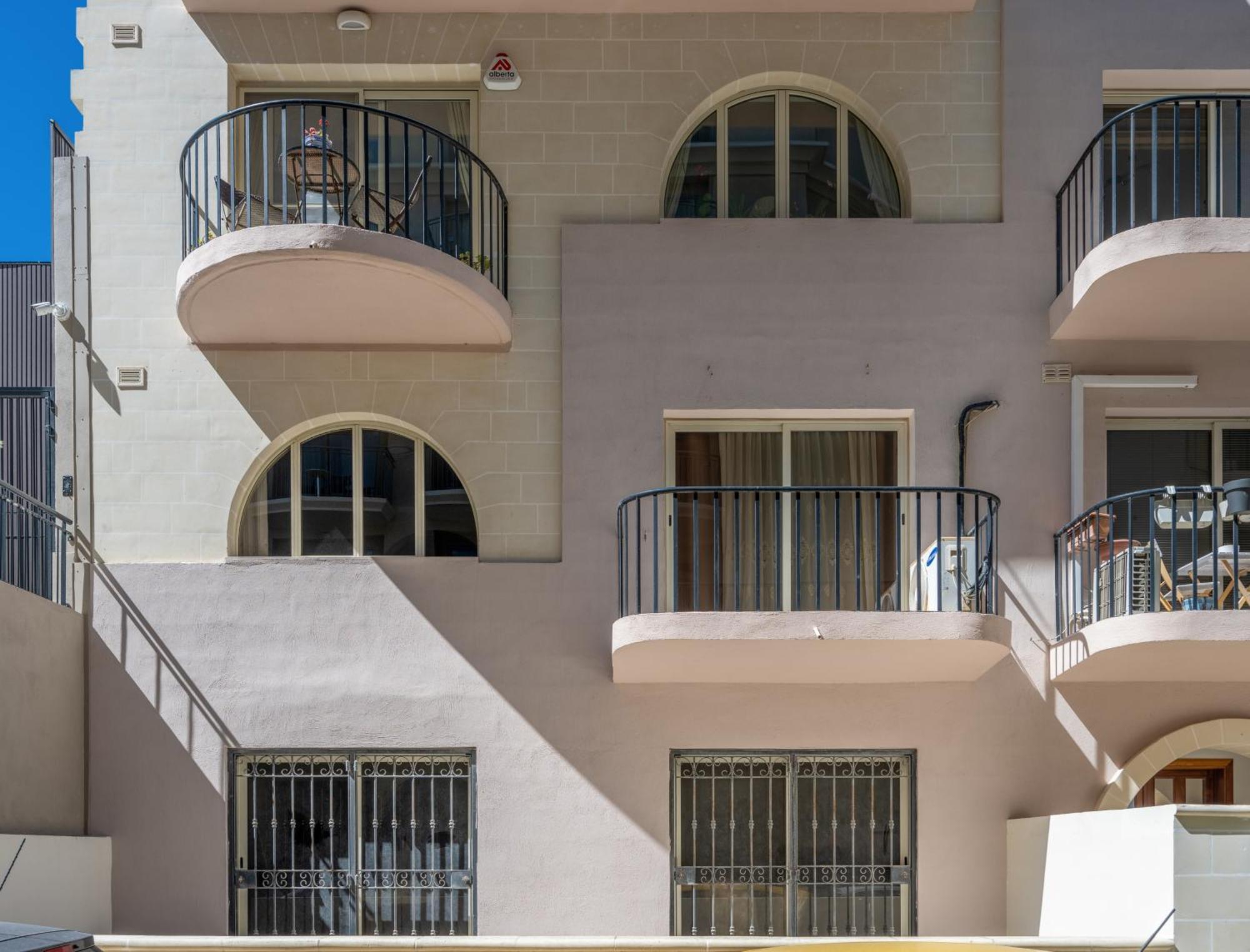 Spacious 3 Bedroom Apartment In The Heart Of St Julians San Ġiljan Exterior foto