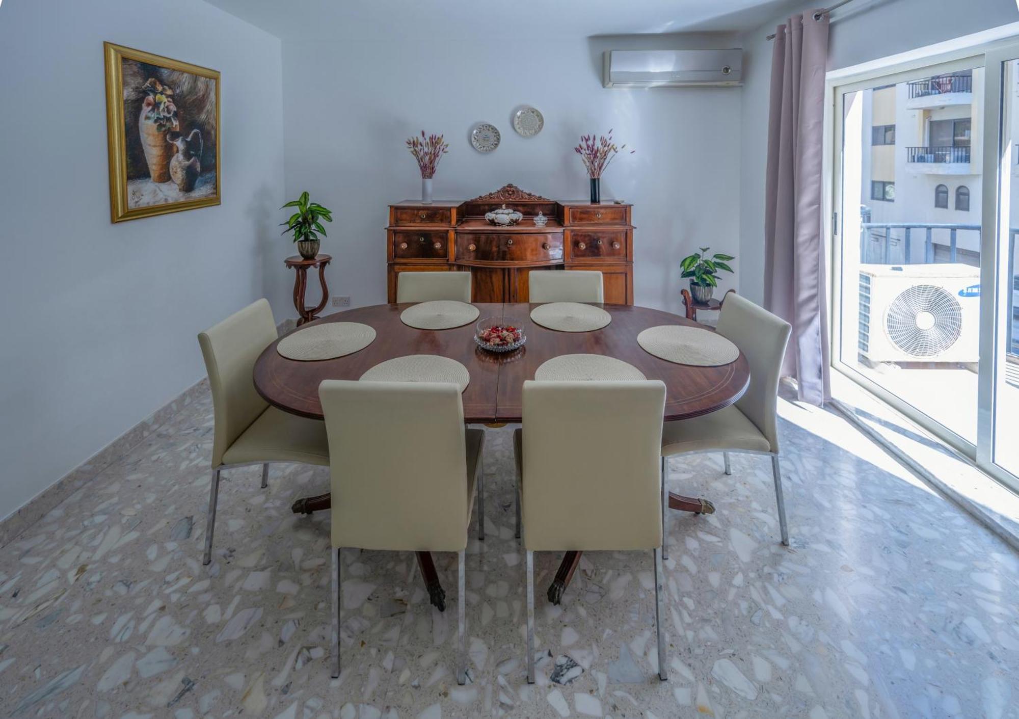 Spacious 3 Bedroom Apartment In The Heart Of St Julians San Ġiljan Exterior foto